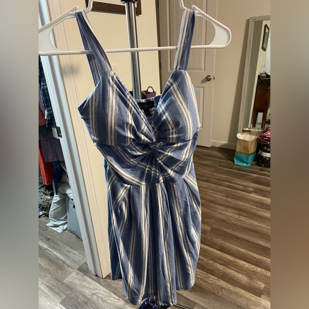 Summer dress. Size S. Brand new.